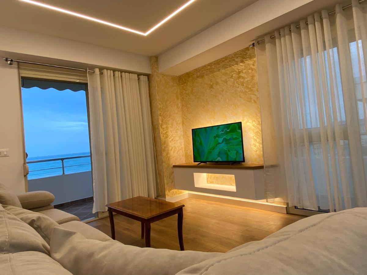 The Blue Pearl Apartment 2 Дуррес Екстер'єр фото