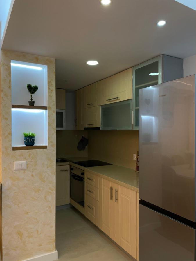 The Blue Pearl Apartment 2 Дуррес Екстер'єр фото