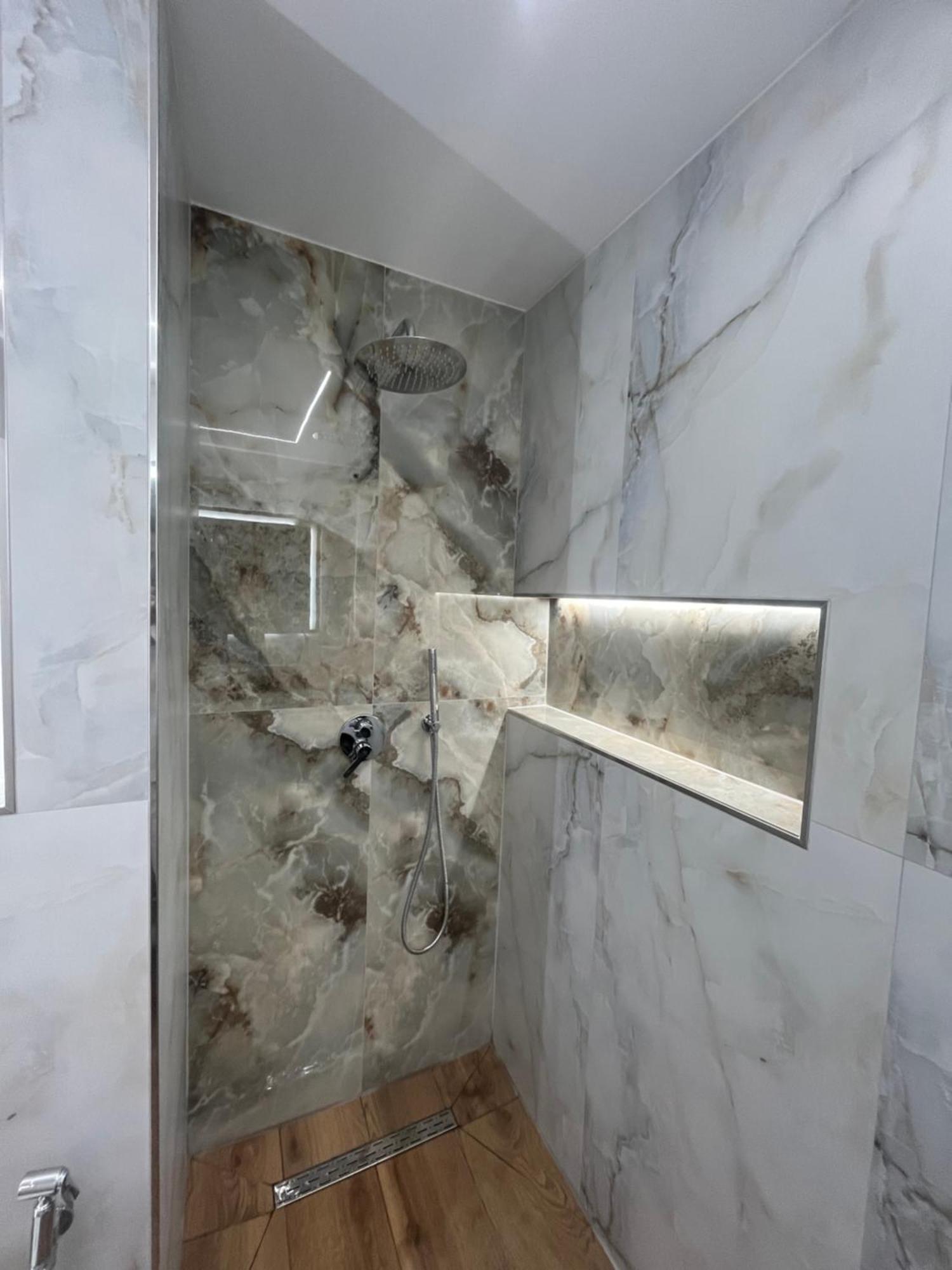The Blue Pearl Apartment 2 Дуррес Екстер'єр фото