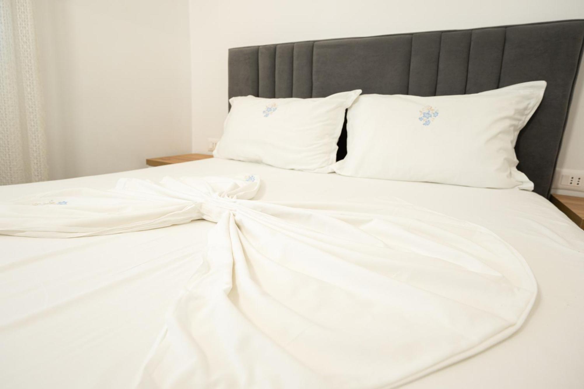 The Blue Pearl Apartment 2 Дуррес Екстер'єр фото