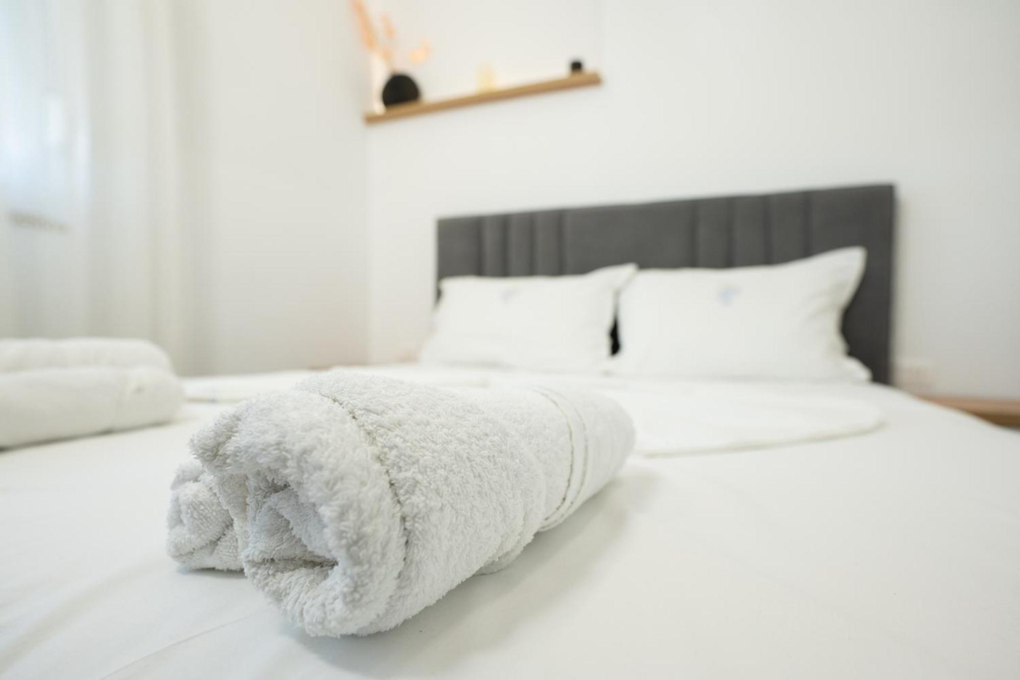 The Blue Pearl Apartment 2 Дуррес Екстер'єр фото